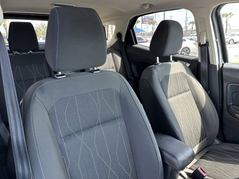 Used 2019 Ford EcoSport SE w/ SE Convenience Package image 24