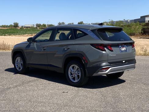 Certified 2026 Hyundai Tucson SE image 5