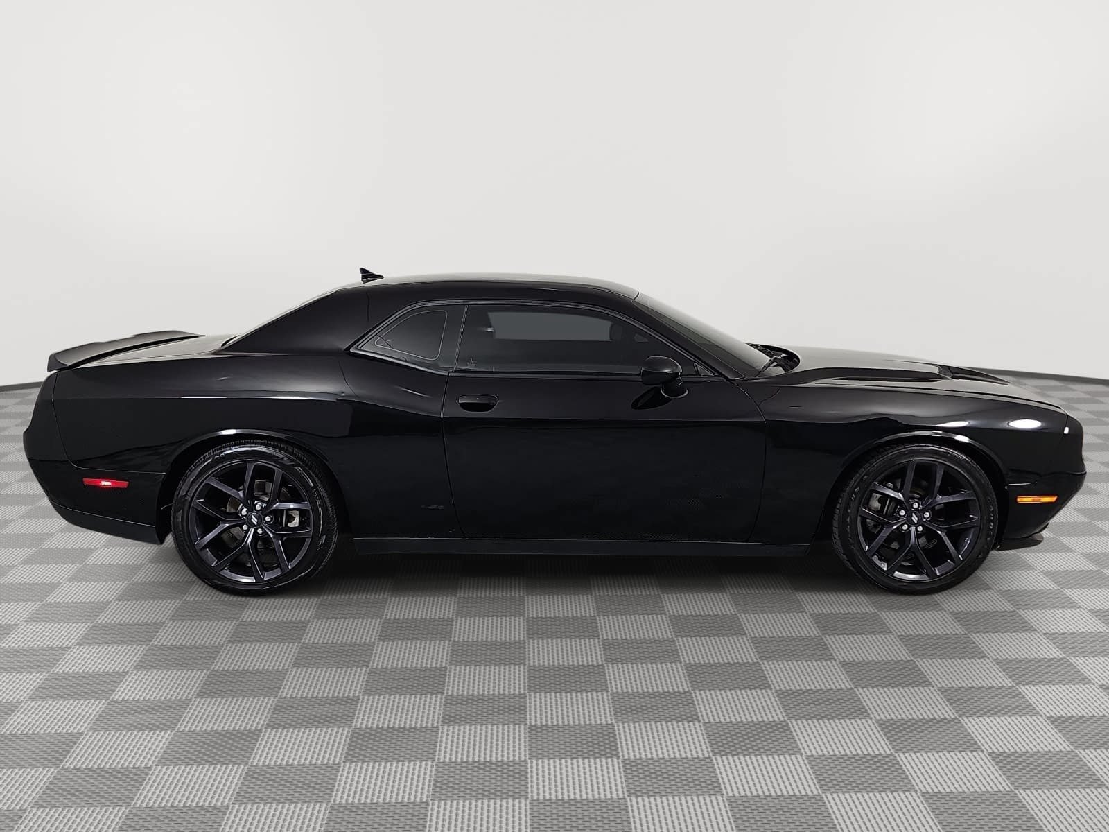 Used 2021 Dodge Challenger GT w/ Blacktop Package RWD image 9