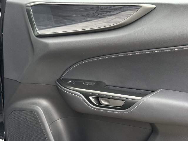 Used 2025 Lexus NX 250 FWD w/ Accessory Package (Z2) image 27