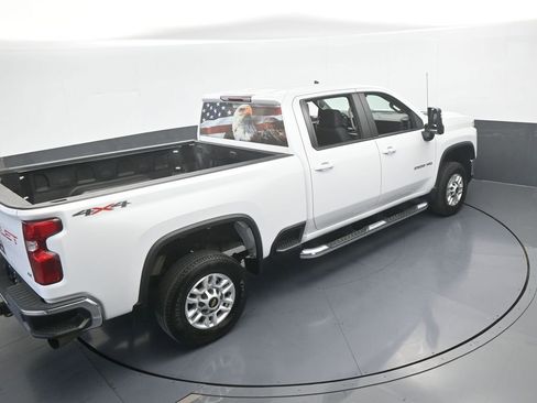Used 2024 Chevrolet Silverado 2500 LT w/ Convenience Package image 56