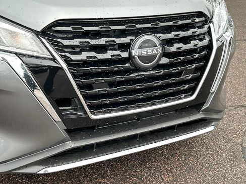 Used 2024 Nissan Kicks S FWD image 19