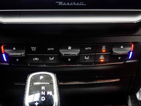 Used 2022 Maserati Ghibli Modena image 22