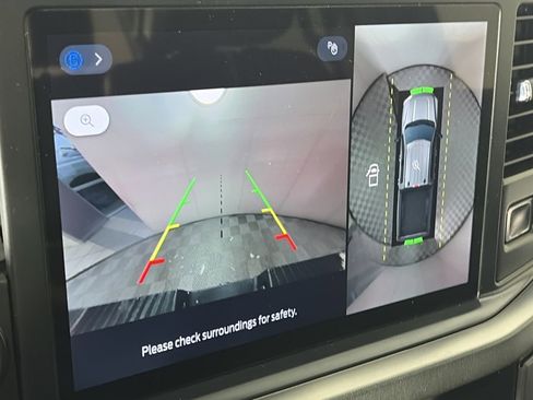 Used 2024 Ford F350 Platinum w/ FX4 Off-Road Package image 20