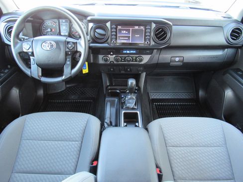 Used 2022 Toyota Tacoma SR image 32