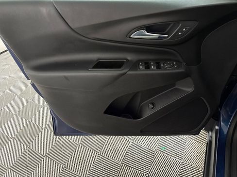 Used 2021 Chevrolet Equinox LT image 9
