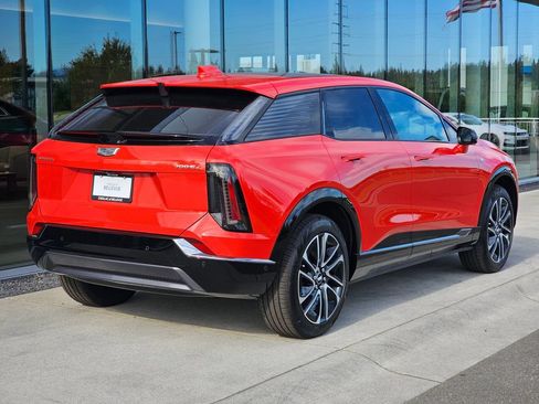 New 2026 Cadillac Optiq Sport 2 AWD/4WD image 5