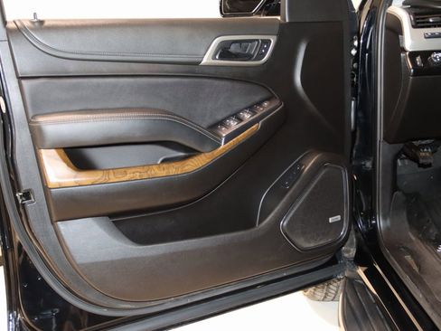 Used 2019 GMC Yukon Denali image 36