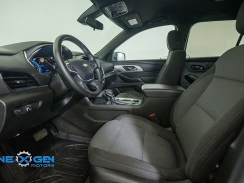 Used 2023 Chevrolet Traverse LT w/ LPO, Floor Liner Package AWD/4WD image 10