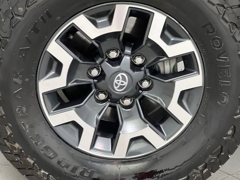 Used 2023 Toyota Tacoma TRD Off-Road w/ Technology Package AWD/4WD image 60