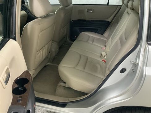 Used 2003 Toyota Highlander 4WD V6 image 14