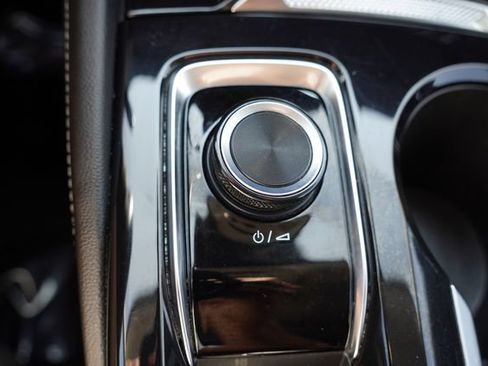 Used 2024 Buick Envision Preferred AWD/4WD image 28