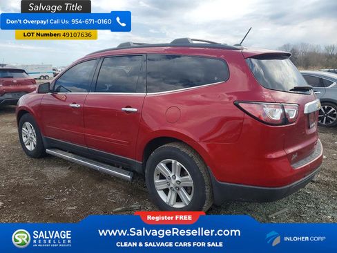 Used 2014 Chevrolet Traverse LT w/ LPO, 'HIT The Road' Package FWD image 3