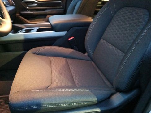 Certified 2025 RAM 1500 Big Horn image 19