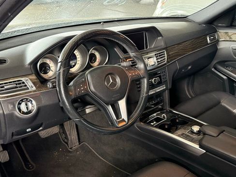 Used 2014 Mercedes-Benz E 350 Sedan image 2