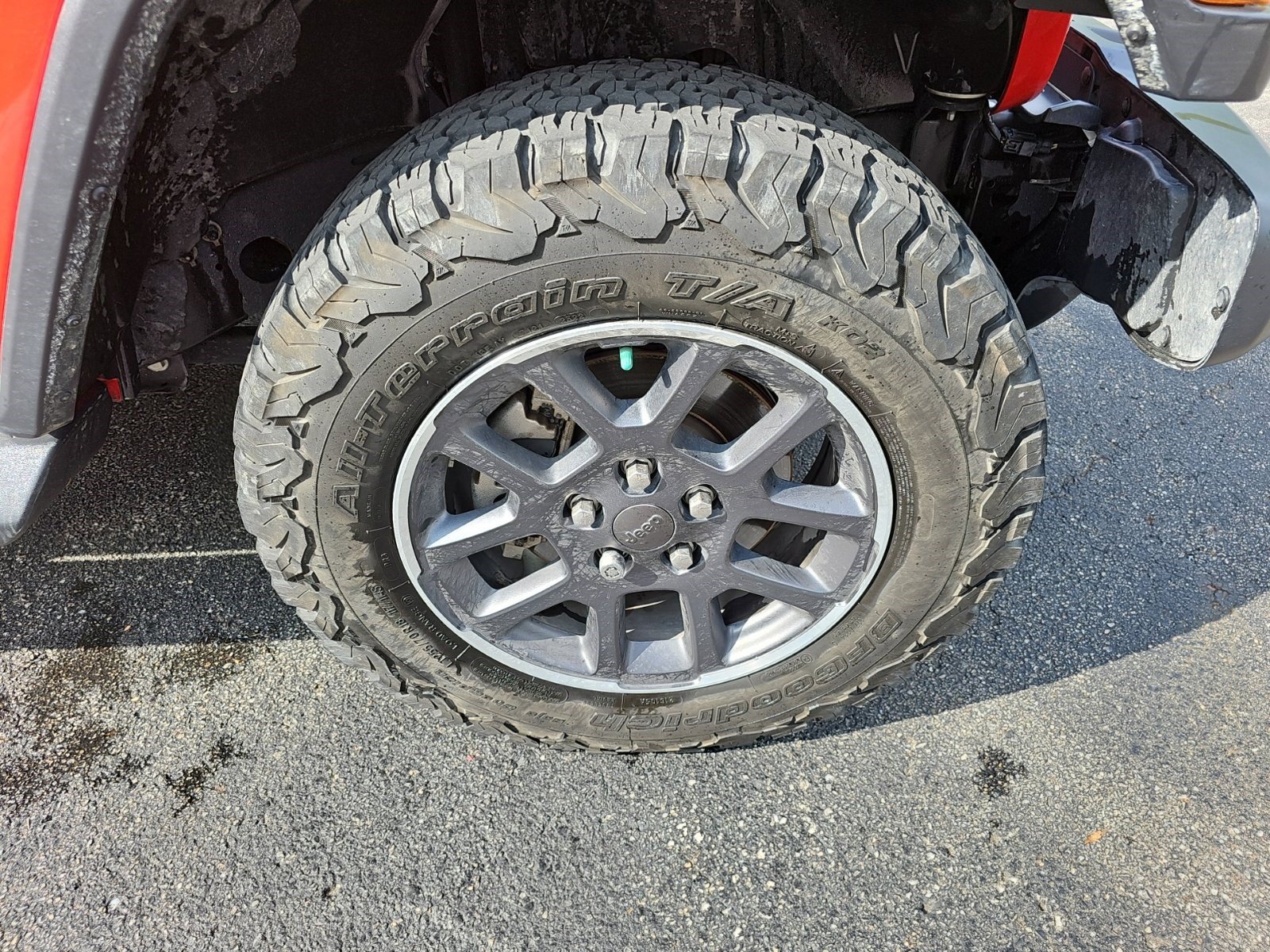 Used 2020 Jeep Gladiator Overland AWD/4WD image 9