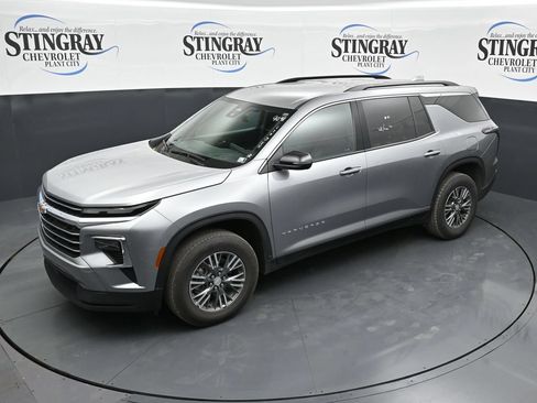 Used 2025 Chevrolet Traverse LT AWD/4WD image 20