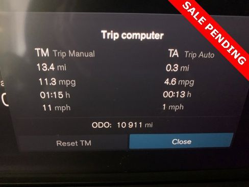 Certified 2025 Volvo XC60 B5 Plus image 11