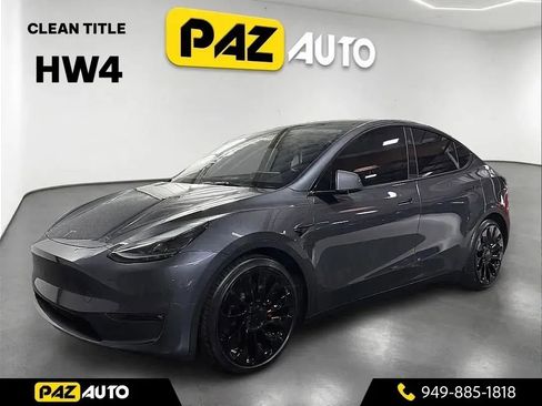 Used 2023 Tesla Model Y Performance image 1