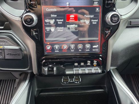 Used 2020 RAM 2500 Big Horn w/ Level 2 Equipment Group image 15