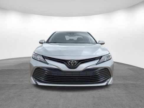 Used 2020 Toyota Camry LE w/ Convenience Package image 2