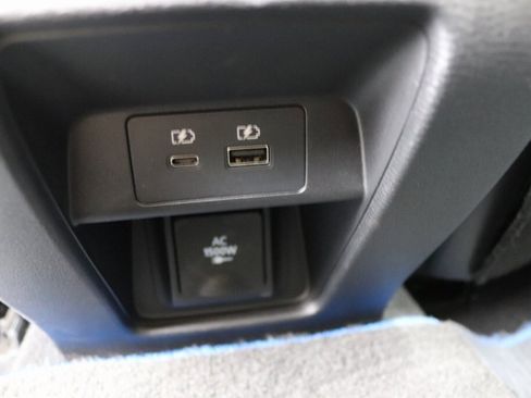 Used 2025 Mitsubishi Outlander SEL image 25