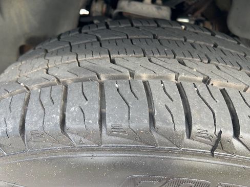 Used 2008 Mitsubishi Raider LS image 11