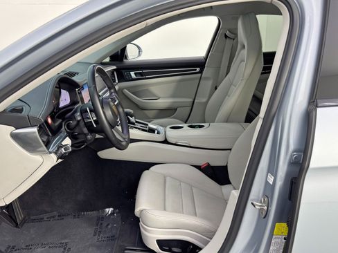 Used 2023 Porsche Panamera Platinum Edition image 17