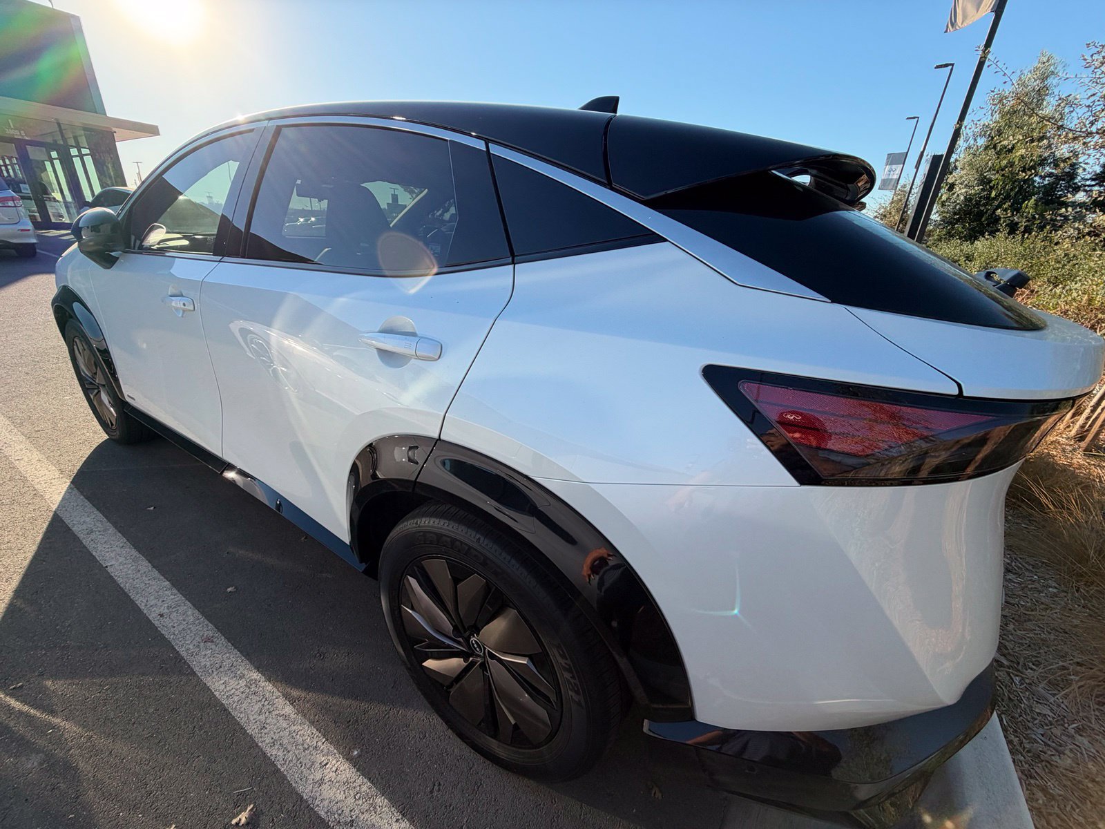 Used 2023 Nissan Ariya FWD image 4