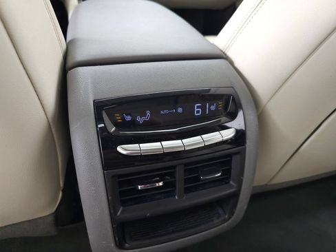 Used 2021 Cadillac XT5 Premium Luxury AWD/4WD image 35