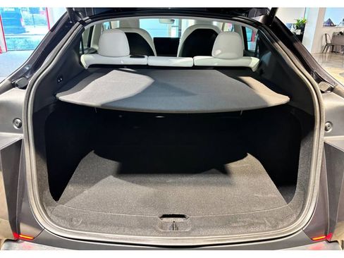 Used 2026 Tesla Model Y Long Range image 12