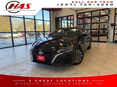 Used 2023 Nissan Altima 2.5 SV