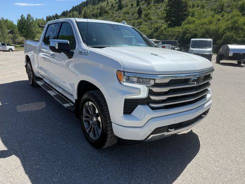 Used 2023 Chevrolet Silverado 1500 High Country w/ Max Trailering Package AWD/4WD image 7