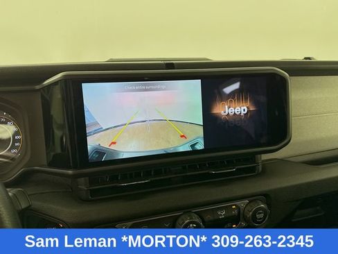 Used 2024 Jeep Gladiator Sport image 13