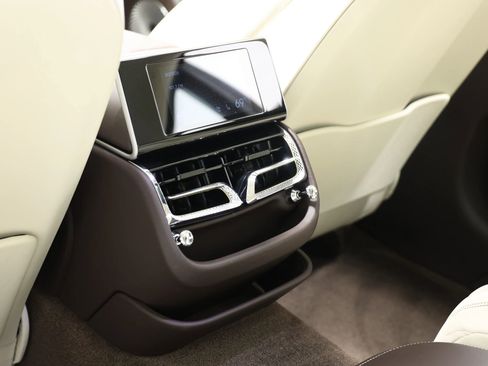 Used 2020 Bentley Flying Spur W12 image 75