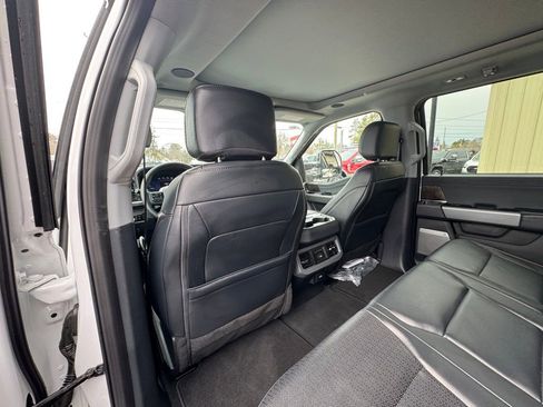 Used 2025 Ford F350 Lariat w/ Lariat Ultimate Package image 55