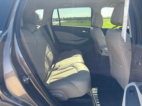 Used 2019 Buick Envision Essence FWD image 18