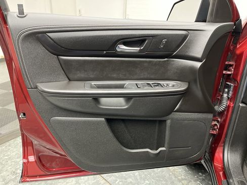 Used 2015 GMC Acadia SLE AWD/4WD image 6