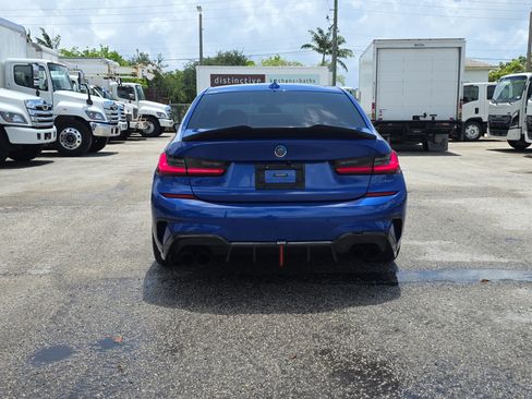 Used 2021 BMW 330i Sedan w/ M Sport Package RWD image 6