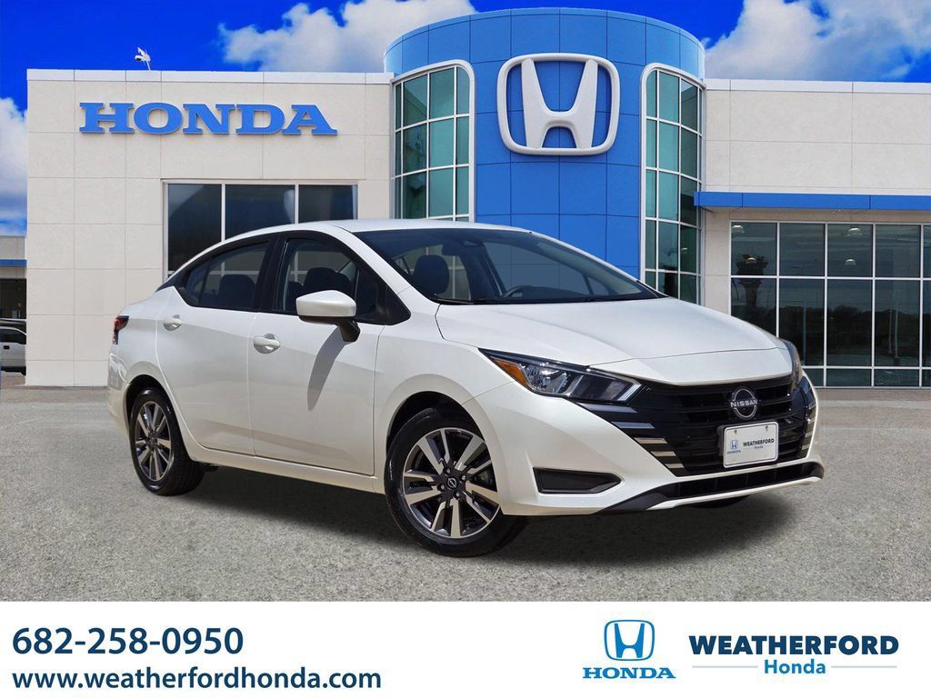 Used 2024 Nissan Versa SV FWD image 1