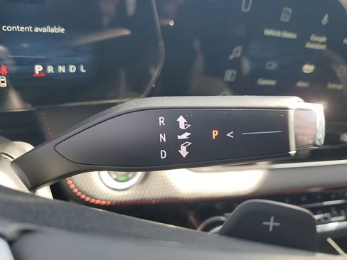 Used 2025 Chevrolet Equinox RS w/ Safety and Technology Package image 36