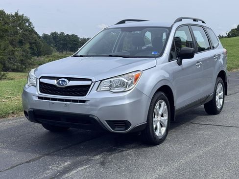 Used 2016 Subaru Forester 2.5i w/ Alloy Wheel Package AWD/4WD image 2
