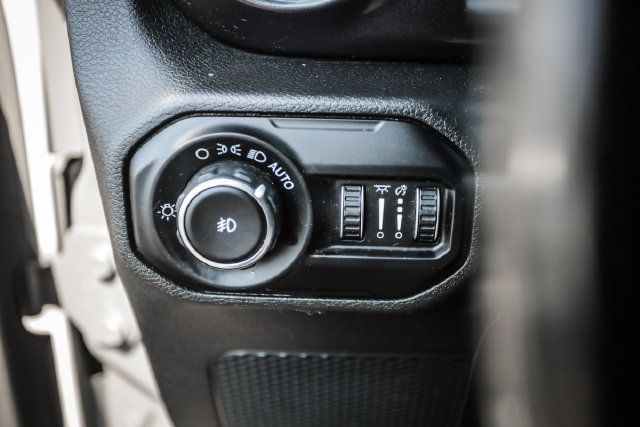 Used 2021 Jeep Wrangler Unlimited Sahara AWD/4WD image 51