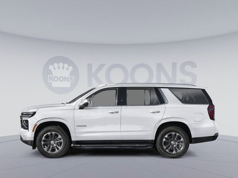 Used 2025 Chevrolet Tahoe Z71 AWD/4WD image 4