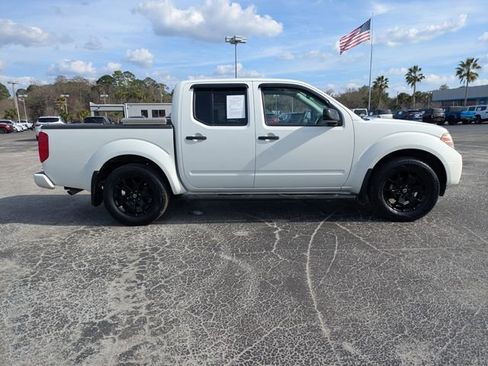 Used 2019 Nissan Frontier SV w/ Value Truck Package image 3