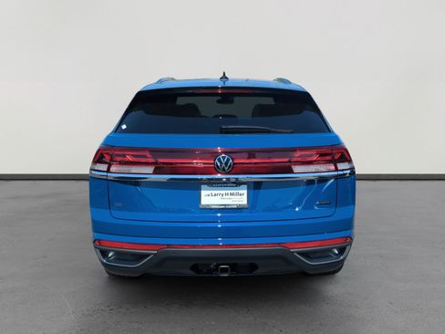 New 2026 Volkswagen Atlas Cross Sport SE image 4
