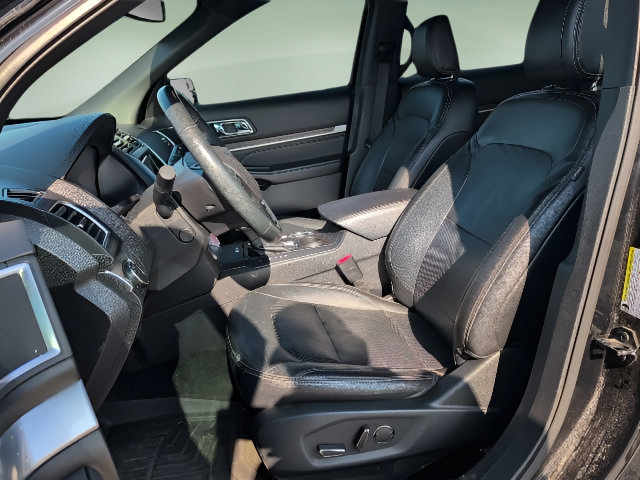 Used 2018 Ford Explorer Limited FWD image 9