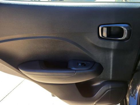 Certified 2024 Hyundai Venue Limited image 10