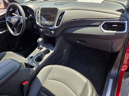Used 2020 Chevrolet Equinox Premier AWD/4WD image 17