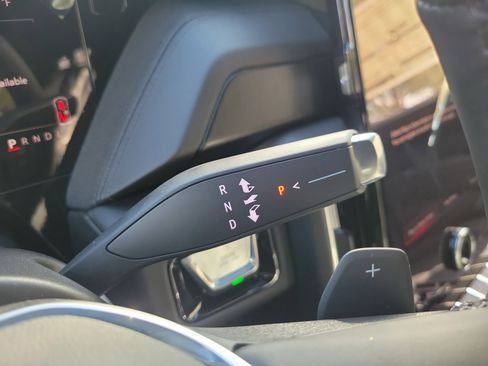 New 2026 GMC Yukon XL Denali w/ Denali Reserve Package image 11